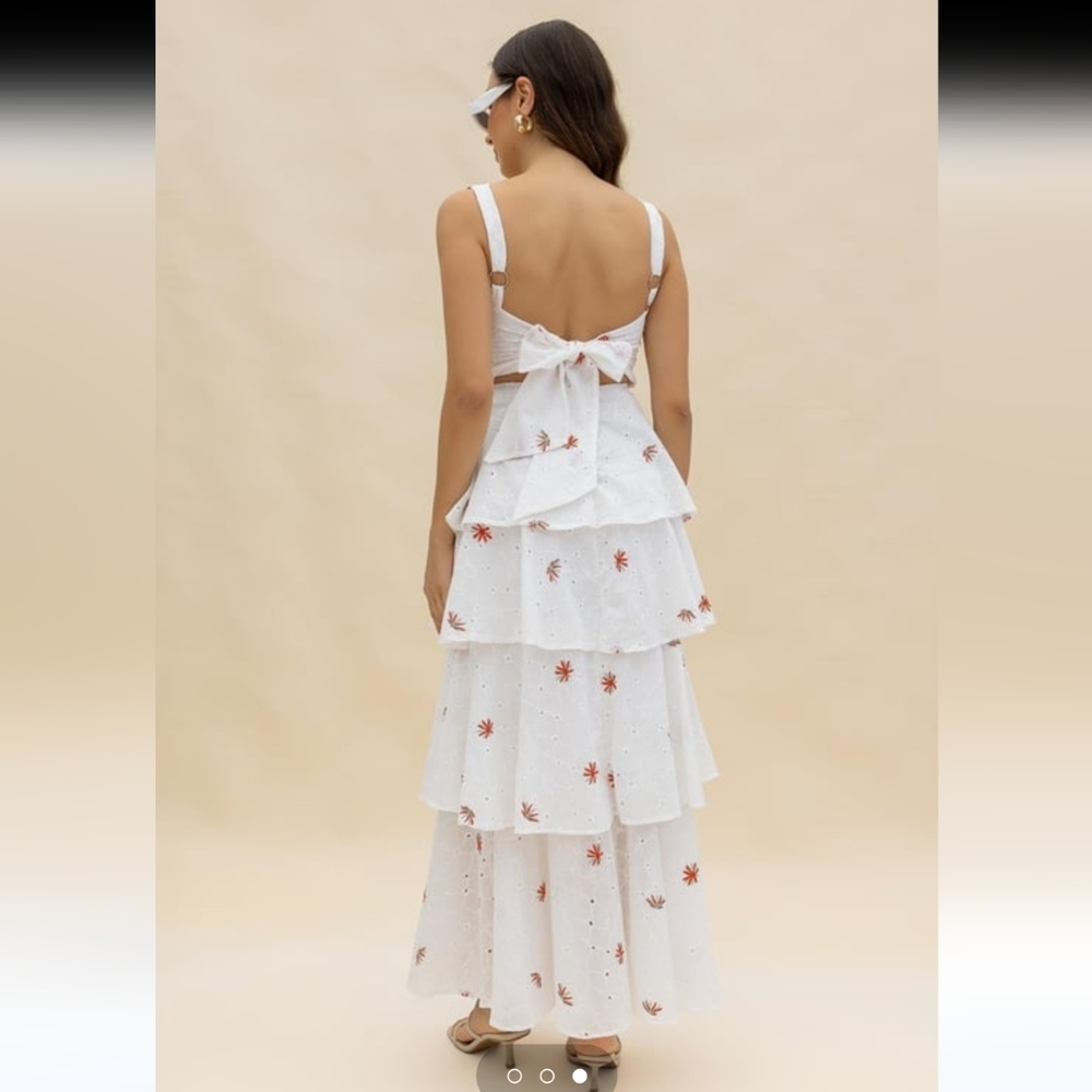 NWT Elisa Dress - Elegant White Floral Tiered Dress - Size M - Picture 2 of 7